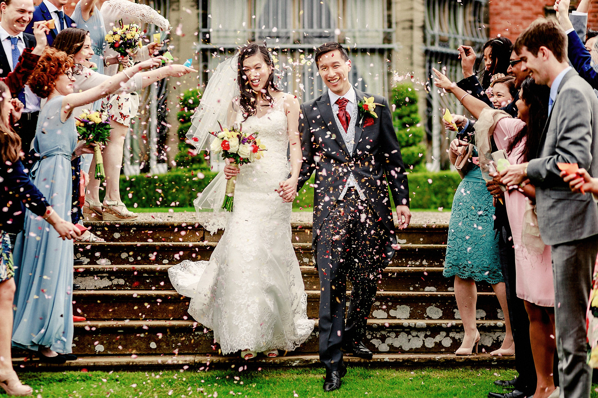confetti throwing in cheshire